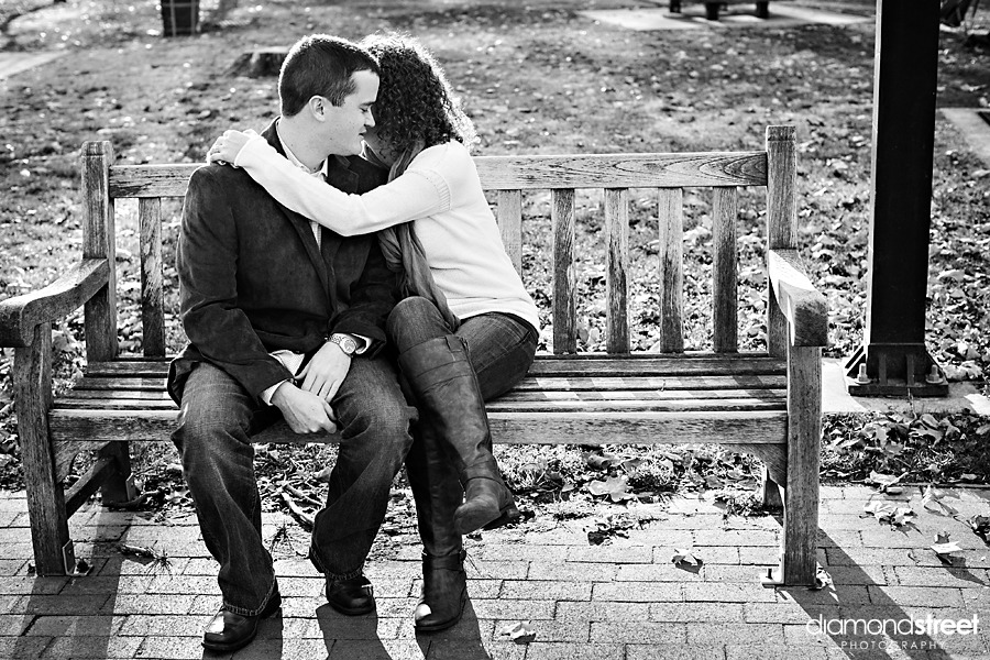 Franklin Square park engagement photos | Philadelphia wedding