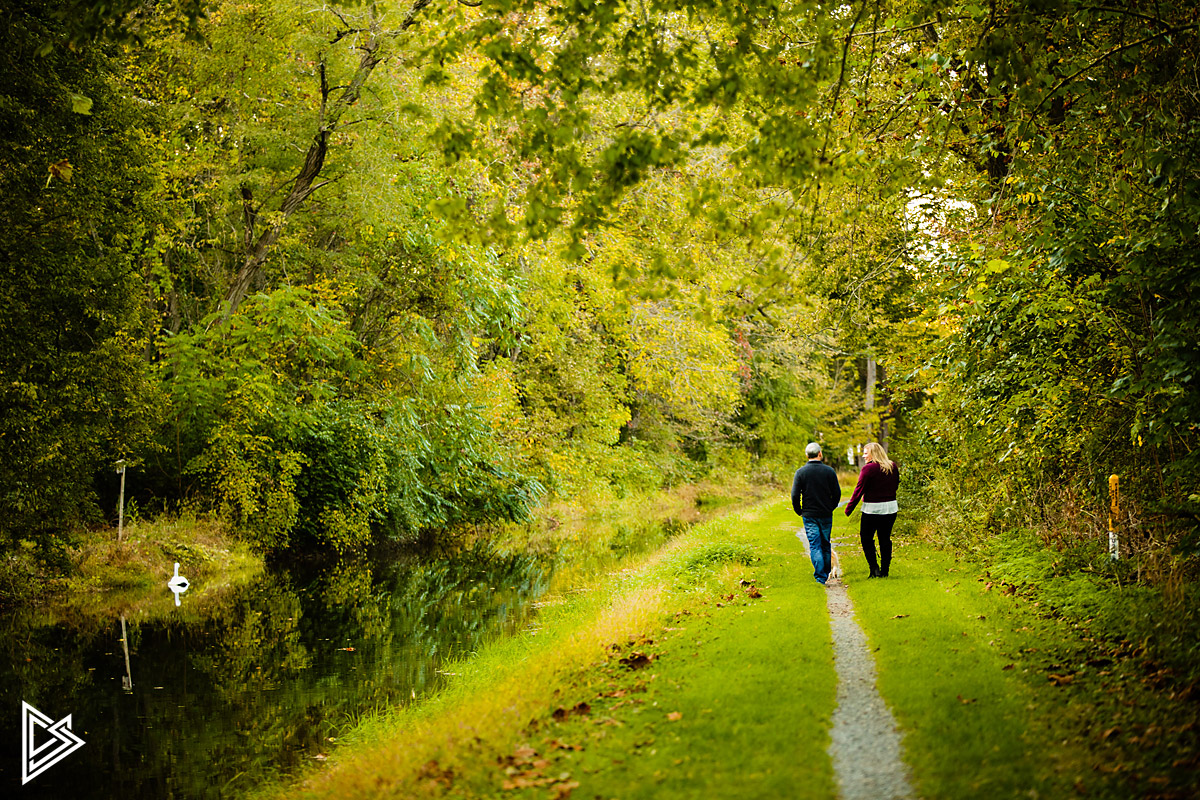 Delaware Canal Towpath engagement photos