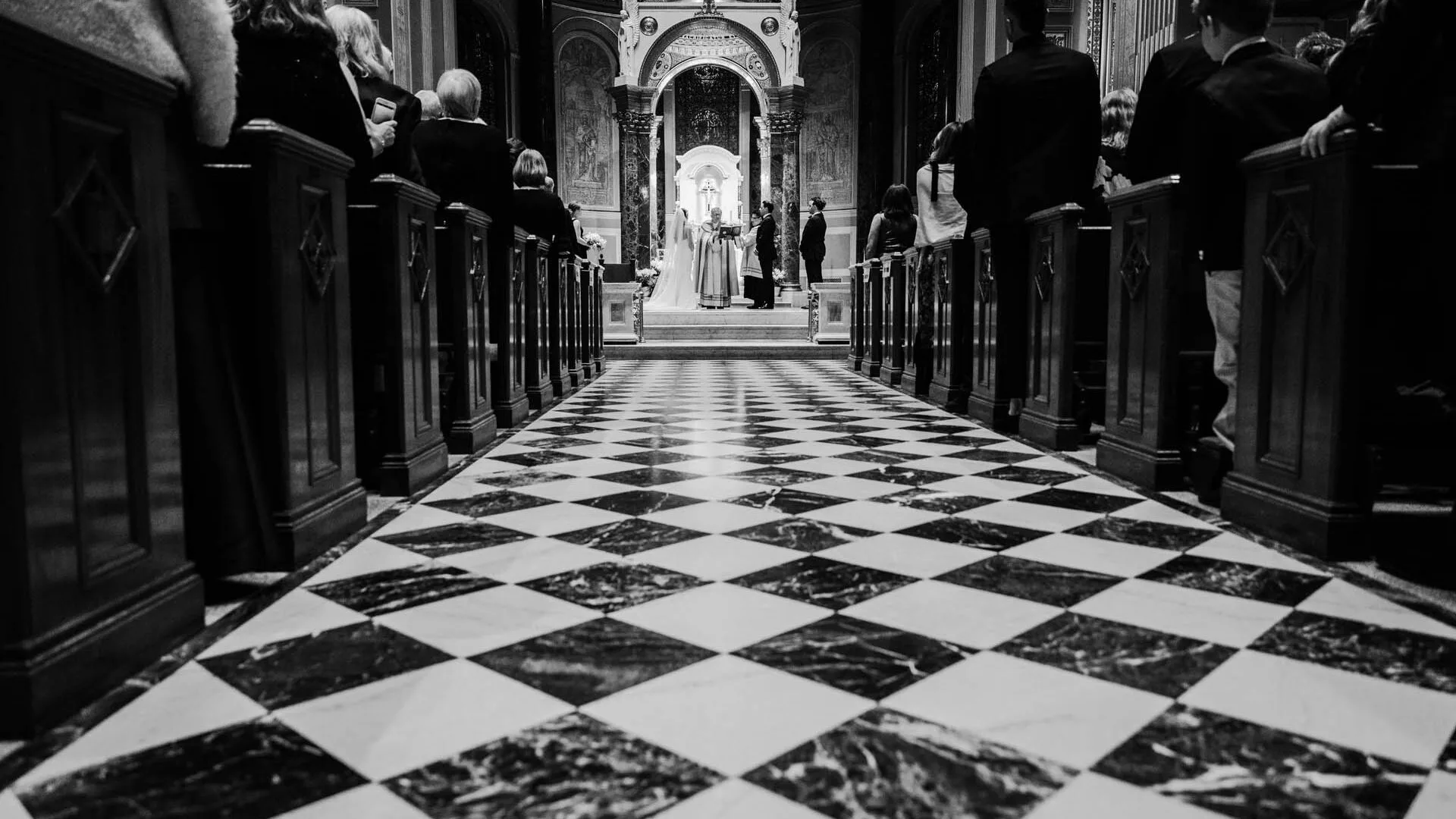 cathedral basilca philadelphia wedding photo