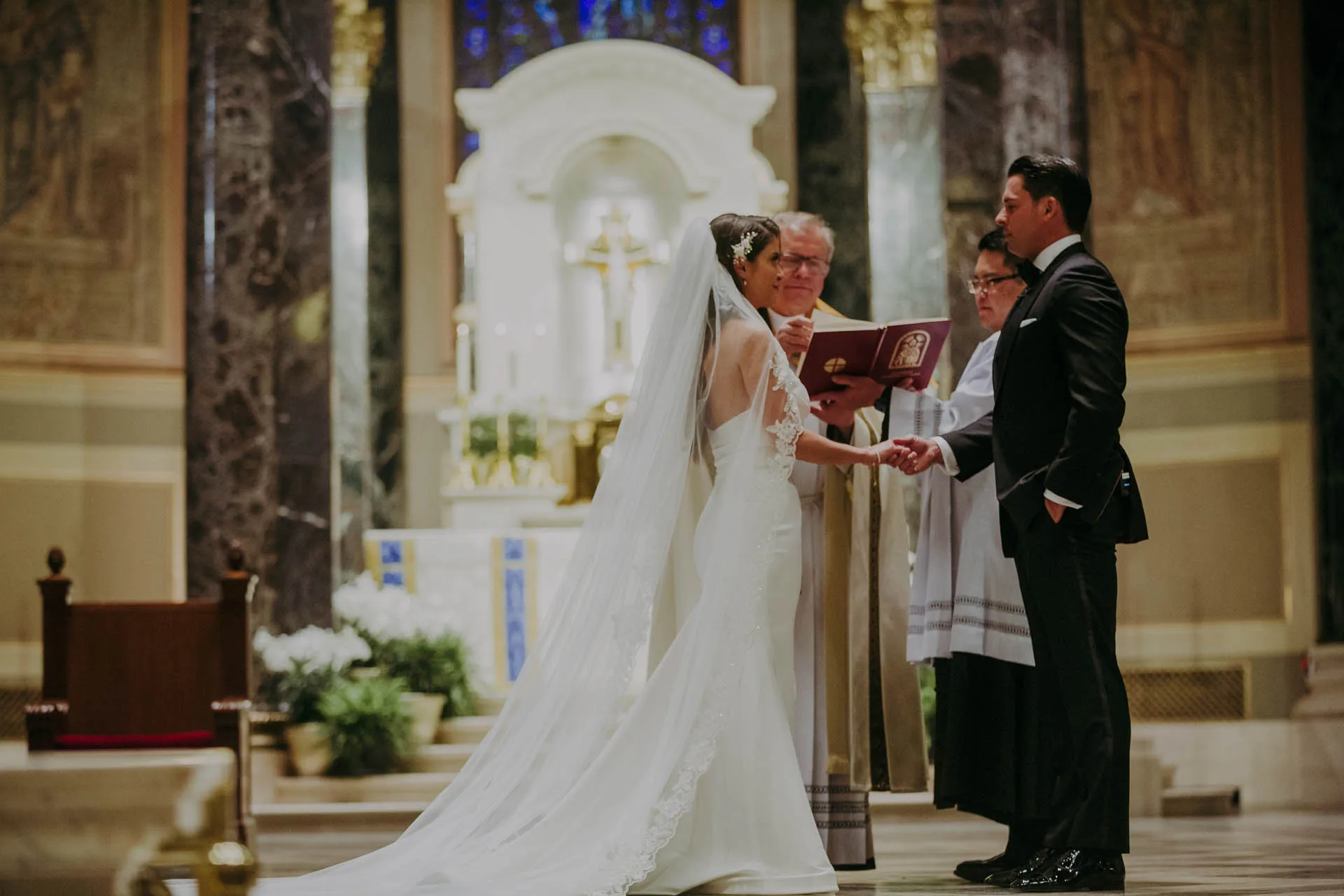 ben franklin ballroom wedding photographers-81