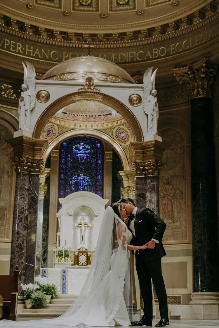 ben franklin ballroom wedding photographers-85