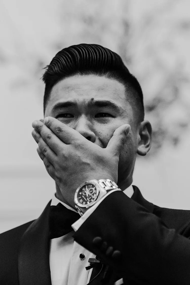 cescaphe groom bride 1st look emotional photo