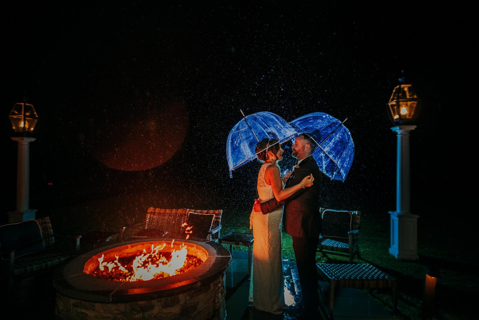 philly rain wedding photos