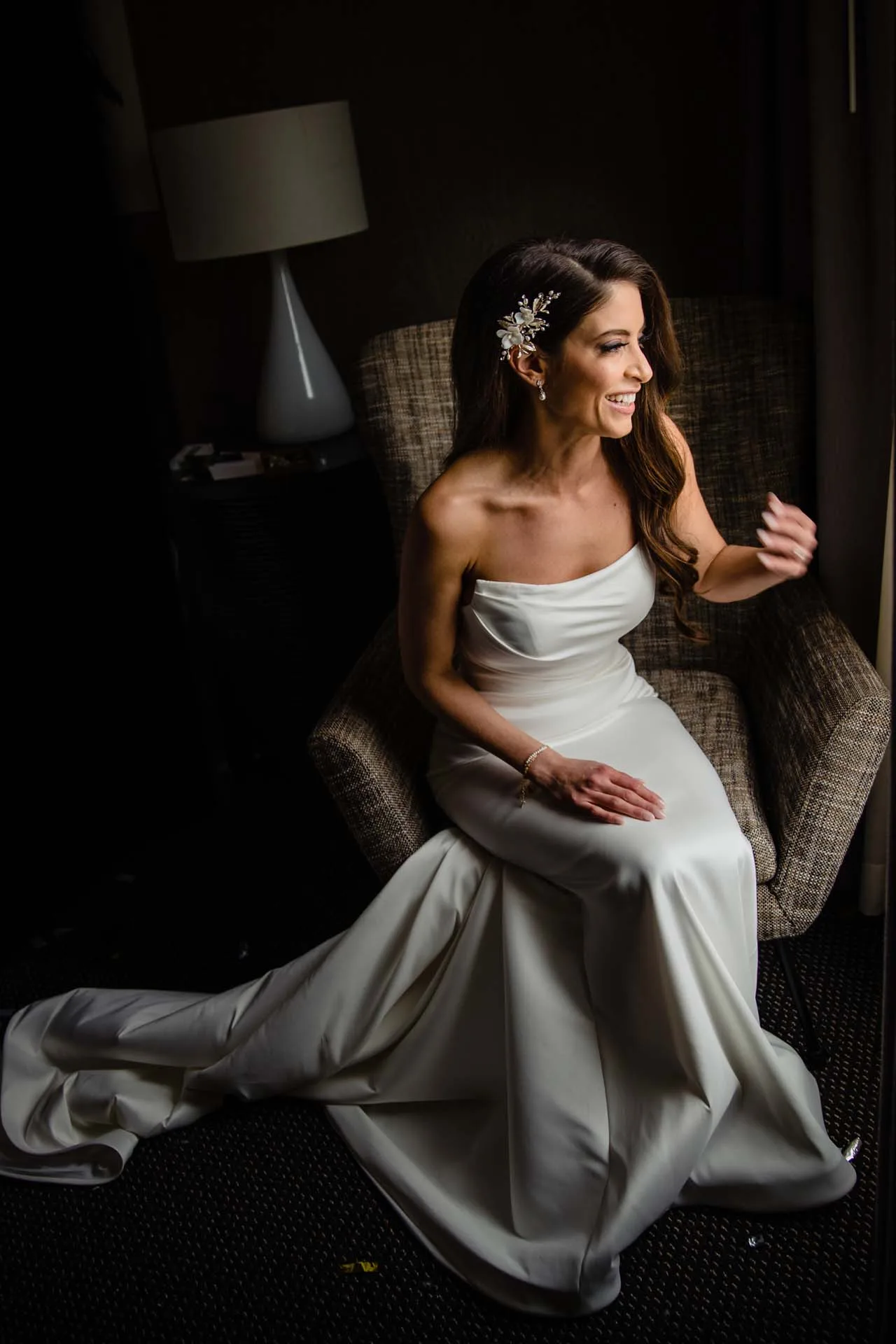 bride getting ready at the logan philadelphia wedding ben franklin ballroom