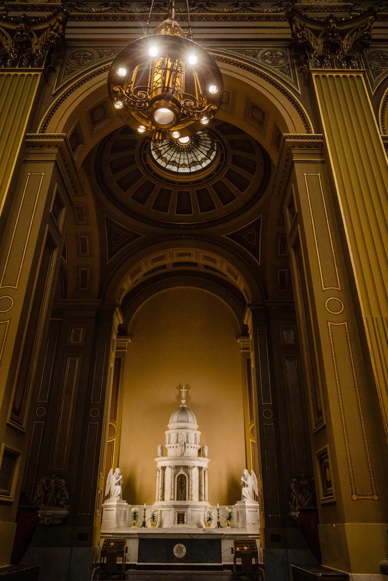 wedding ceremony philadelphia cathedral basilica interior