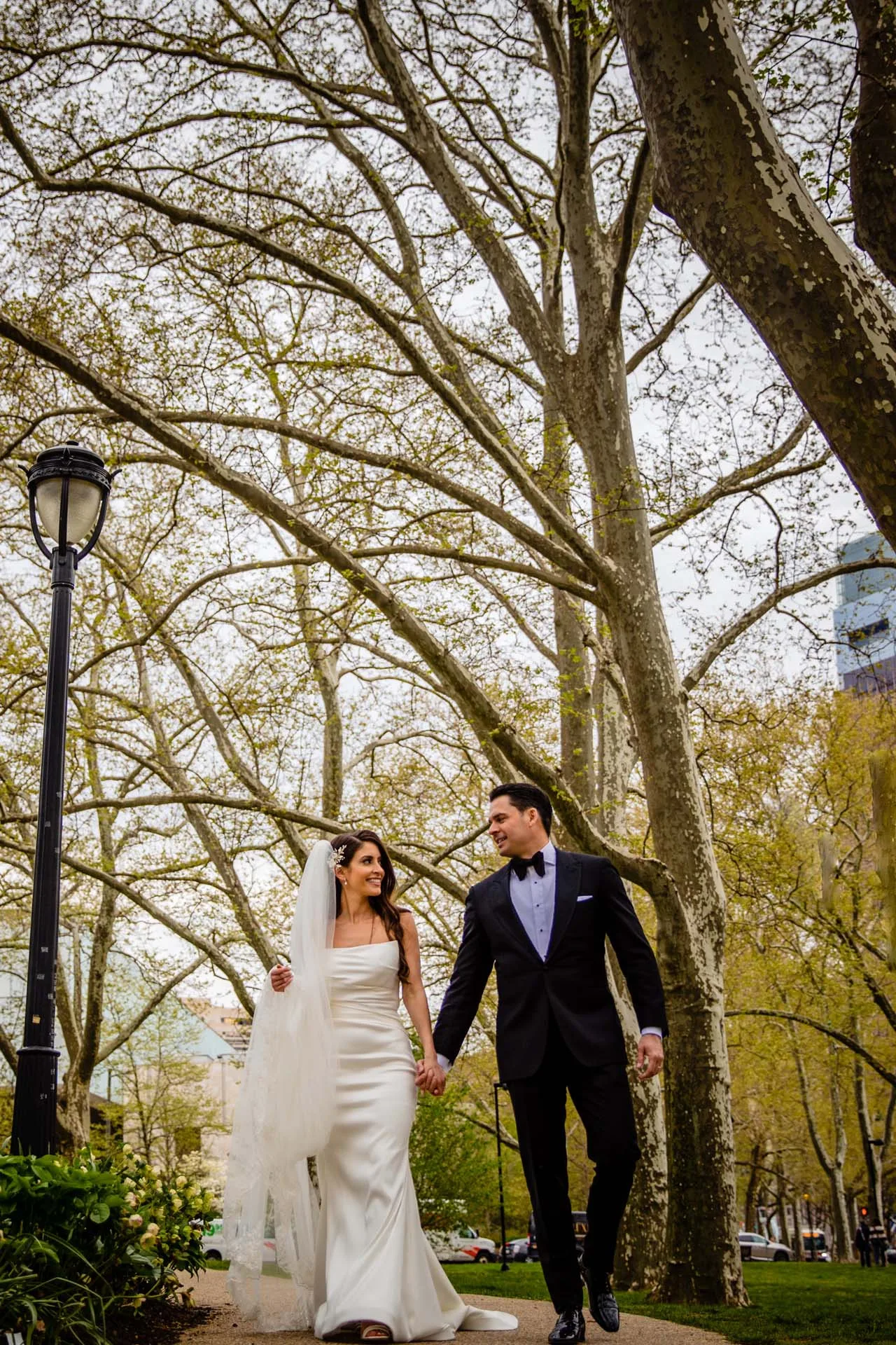 couple portraits Rodin Museum philadelphia wedding