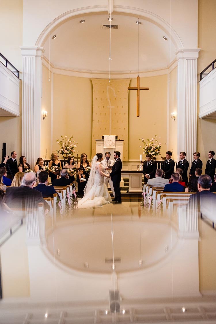 cocktail hour at glencairn museum weddings