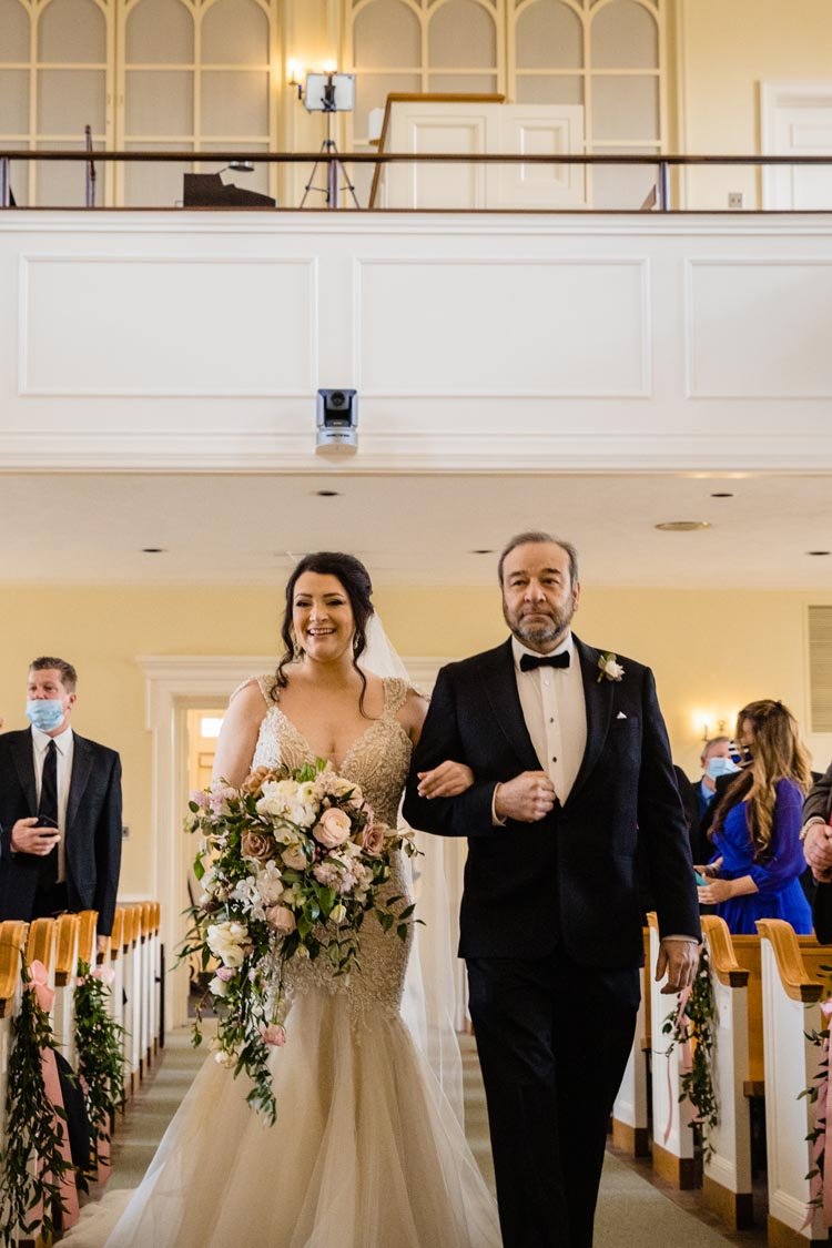 cocktail hour at glencairn museum weddings