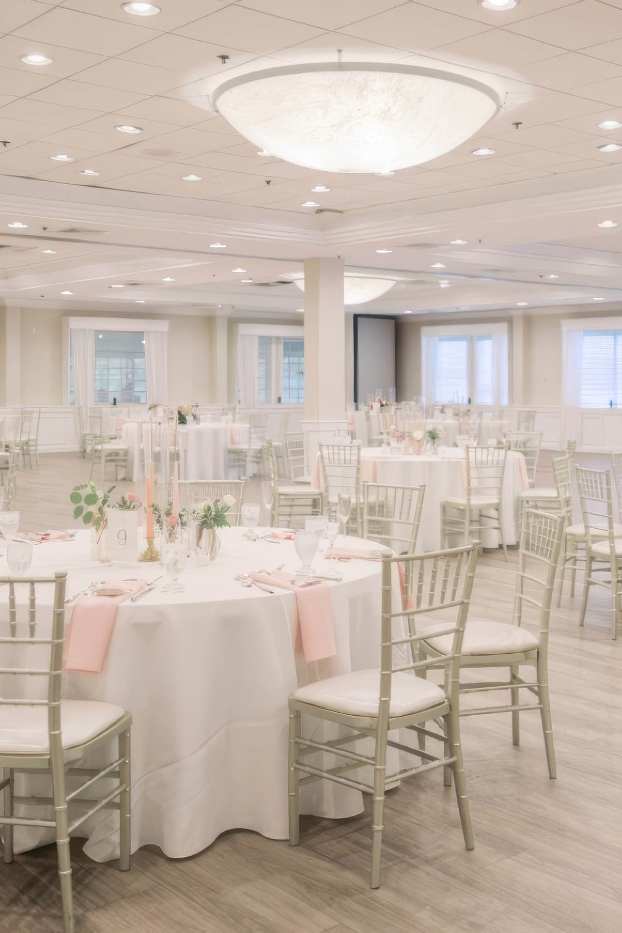 Downingtown Country Club wedding photographer s