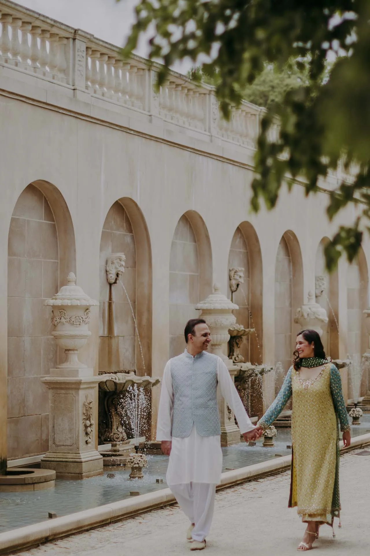 Longwoods gardens wedding photographer pillars