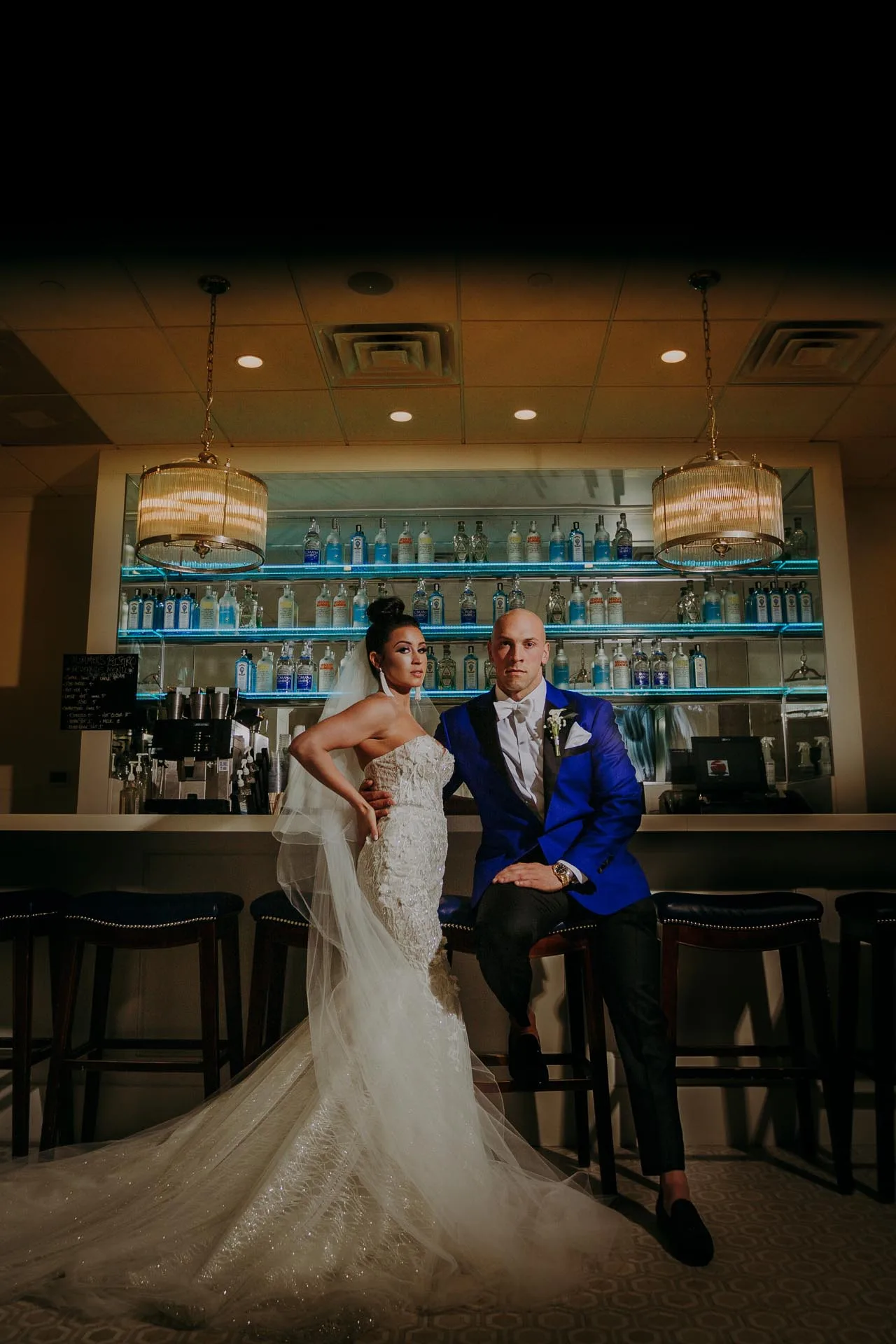 icona avalon wedding bride & groom bar photo