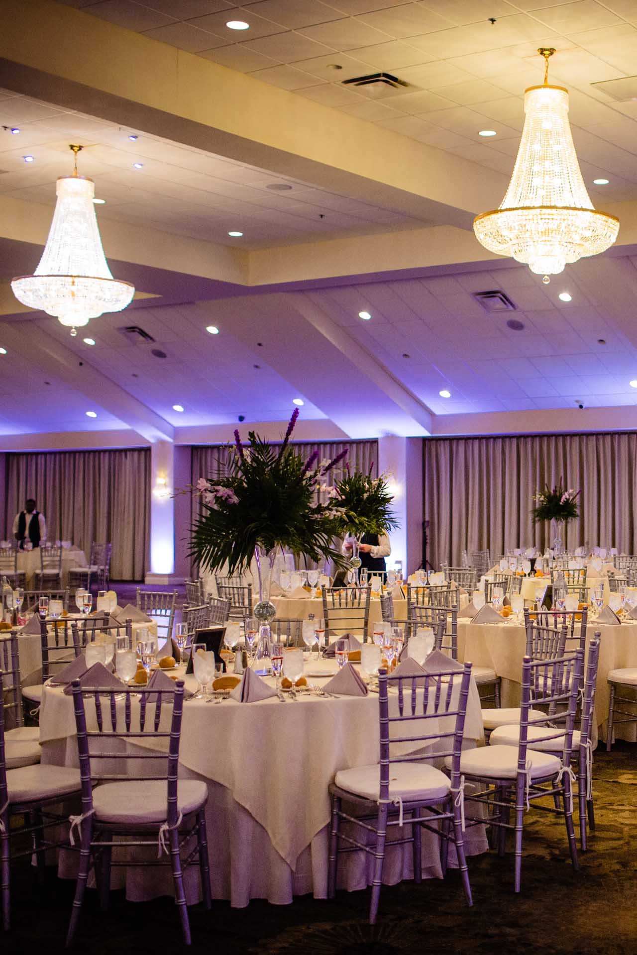 springfield country club wedding photographer reception room