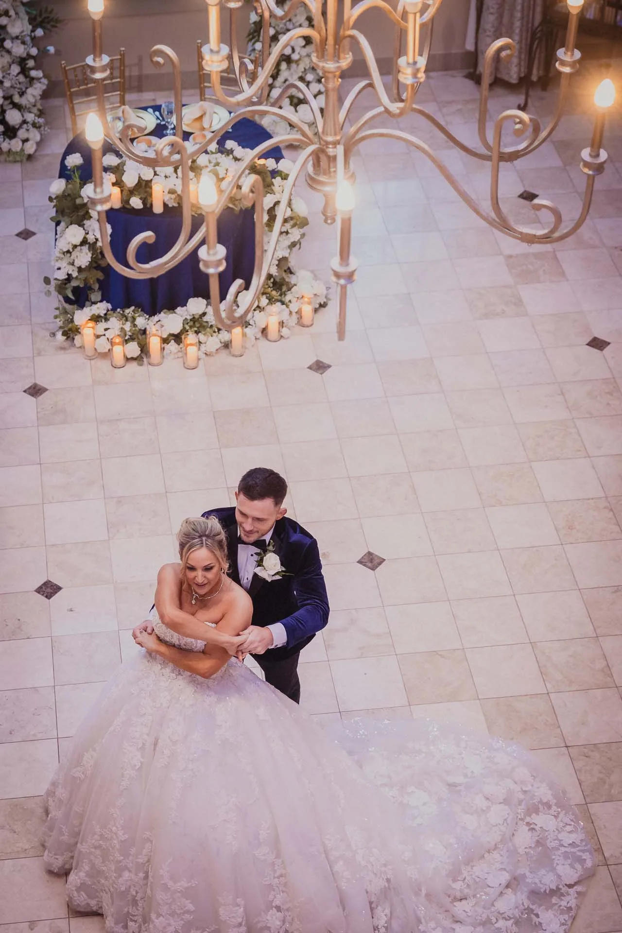 talamore country club wedding balcony dance