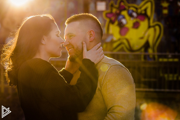 Spruce Street Harbor Park Engagement pictures